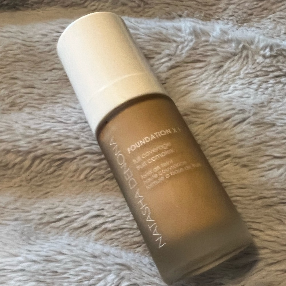 Natasha Denona foundation X in shade 25W